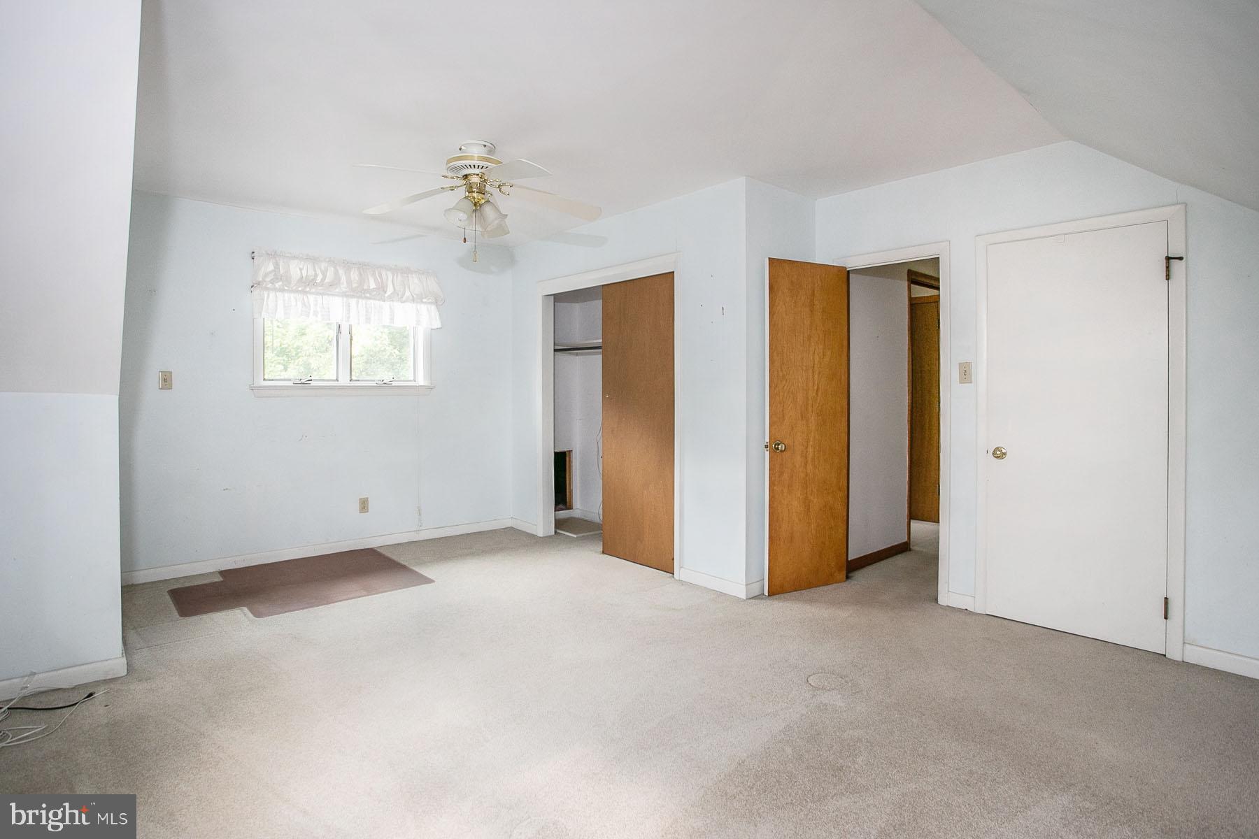 2146 Longview Road Warrington, PA 18976 - Photo 15 of 31 Gallery Image 15