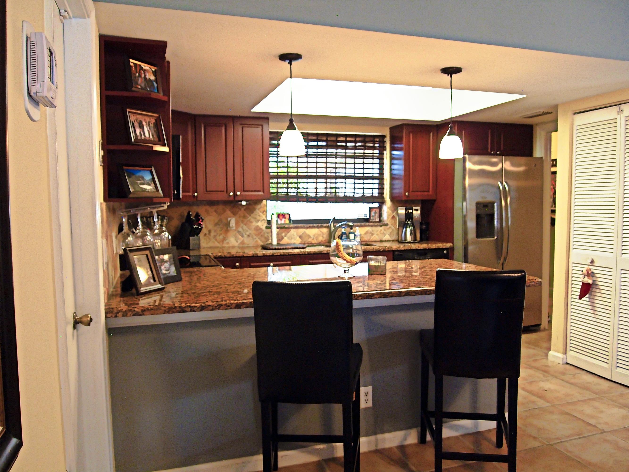 4109 Cedar Creek Road Boca Raton, FL 33487 - Photo 4 of 22 eat-in kitchen