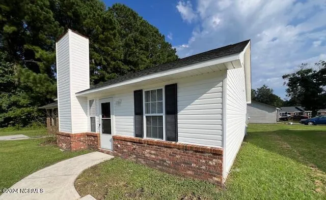$1,100 | 2303 Knollwood Lane, Midway Park, NC 28544