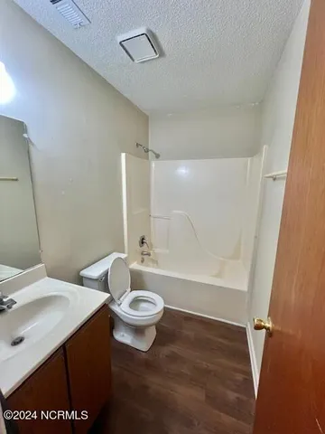 $1,100 | 2303 Knollwood Lane, Midway Park, NC 28544