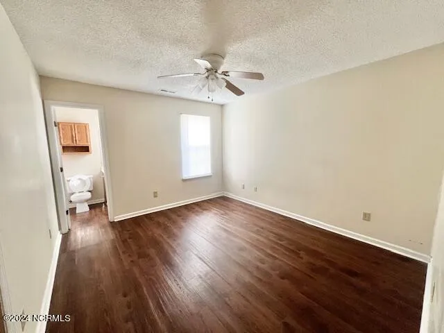 $1,100 | 2303 Knollwood Lane, Midway Park, NC 28544