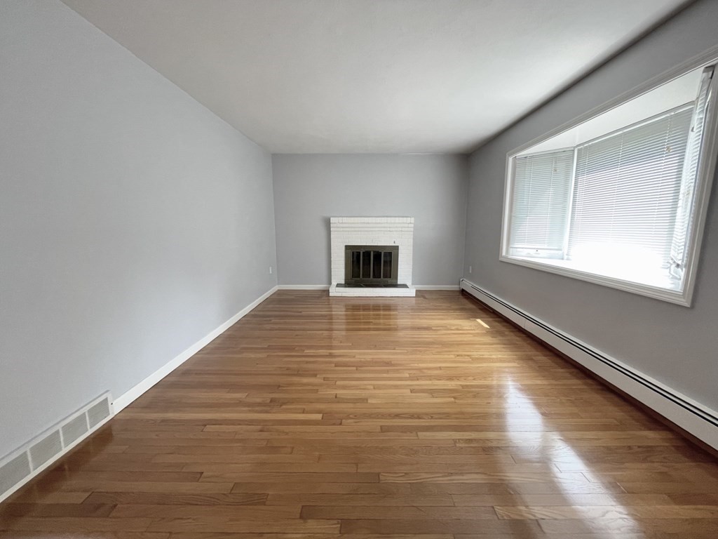 14 Walnut Knolls Canton, MA 02021 - Photo 6 of 29 Gallery Image 6