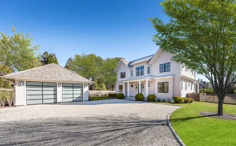 121 Hand Lane, Amagansett, NY 11930