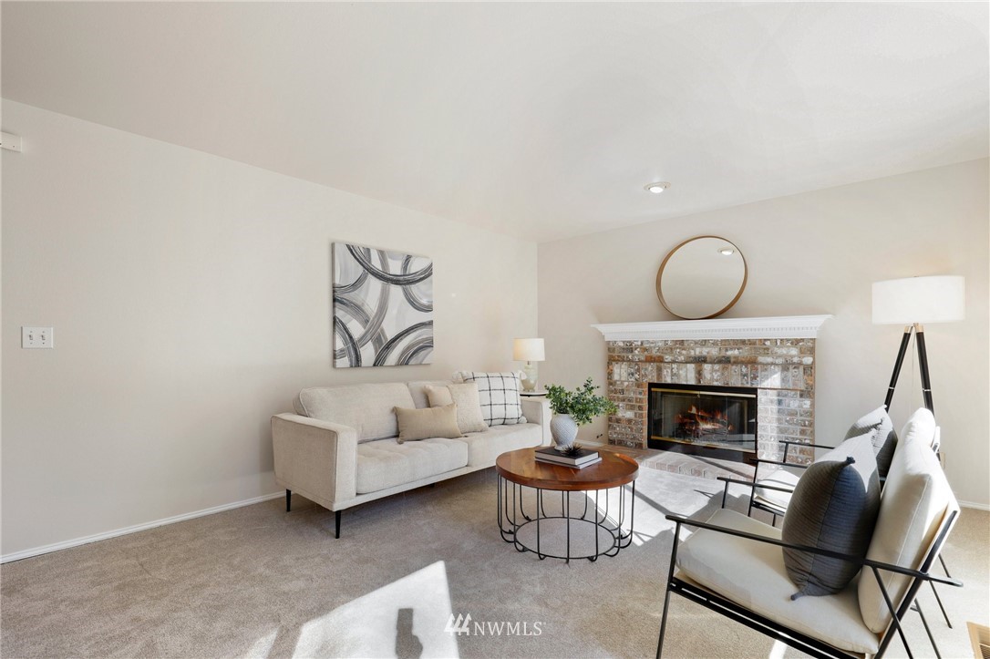 1601 Hoquiam Place Northeast Renton, WA 98059 - Photo 12 of 39 Gallery Image 12