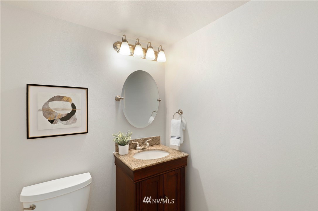 1601 Hoquiam Place Northeast Renton, WA 98059 - Photo 13 of 39 Gallery Image 13