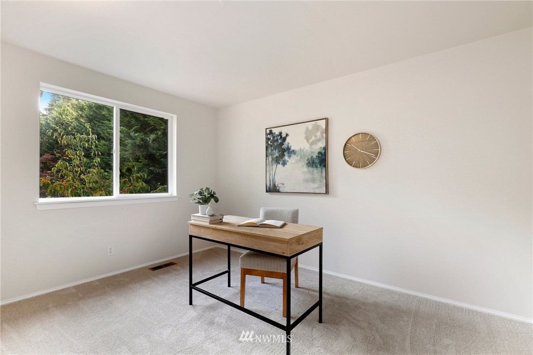 1601 Hoquiam Place Northeast Renton, WA 98059 - Photo 20 of 39 Gallery Image 20