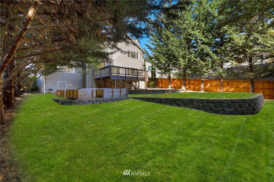 1601 Hoquiam Place Northeast Renton, WA 98059 - Photo 33 of 39 Gallery Image 33