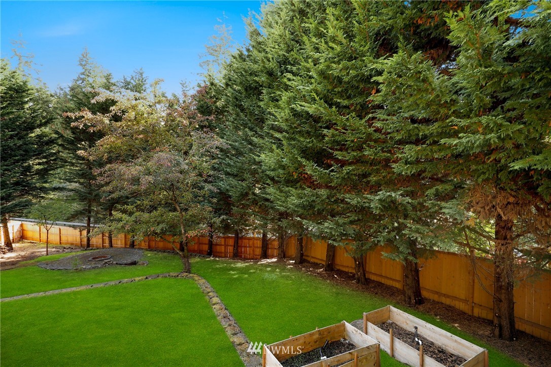 1601 Hoquiam Place Northeast Renton, WA 98059 - Photo 36 of 39 Gallery Image 36