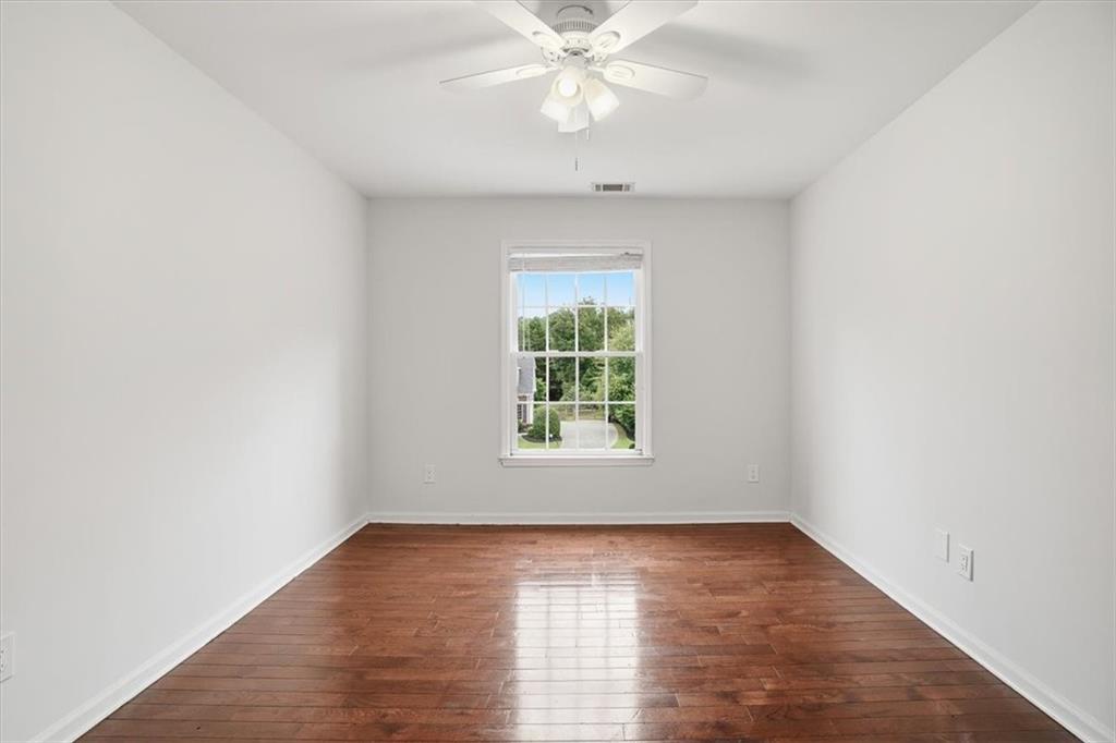 1025 Russell Point Suwanee, GA 30024 - Photo 33 of 46