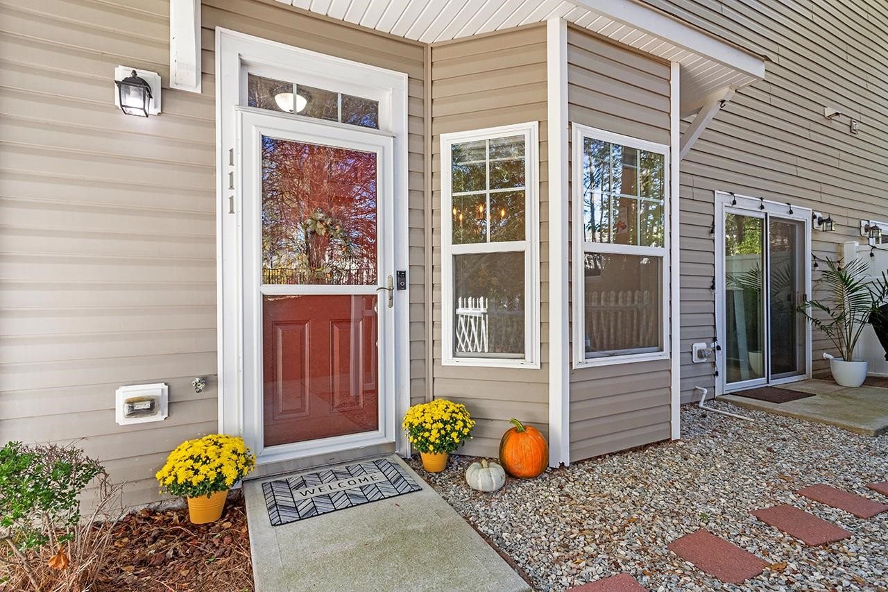 401 Coalinga Lane, Unit 111 Raleigh, NC 27610 - Photo 1 of 34 Photo 1