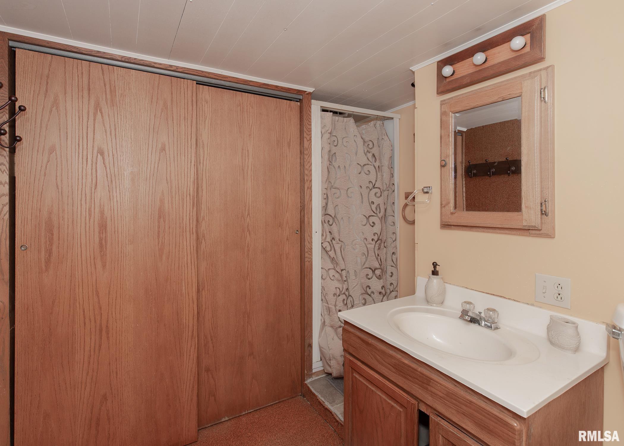 1835 32nd Street Moline, IL 61265 - Photo 23 of 29