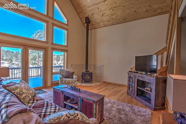 377 Apache Road Florissant, CO 80816 - Photo 2 of 36