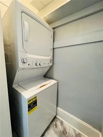 $1,325 | 414 Northeast 5 Avenue, Unit 2, Gainesville, FL 32601