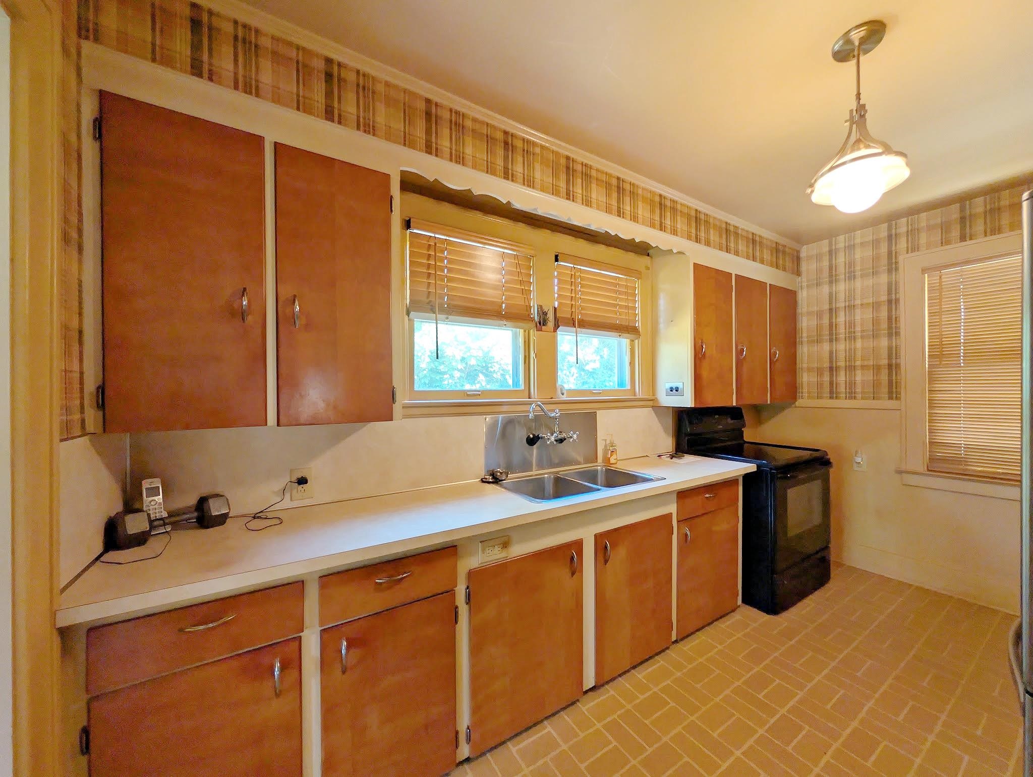 502 Dougherty Place Flint, MI 48504 - Photo 7 of 27