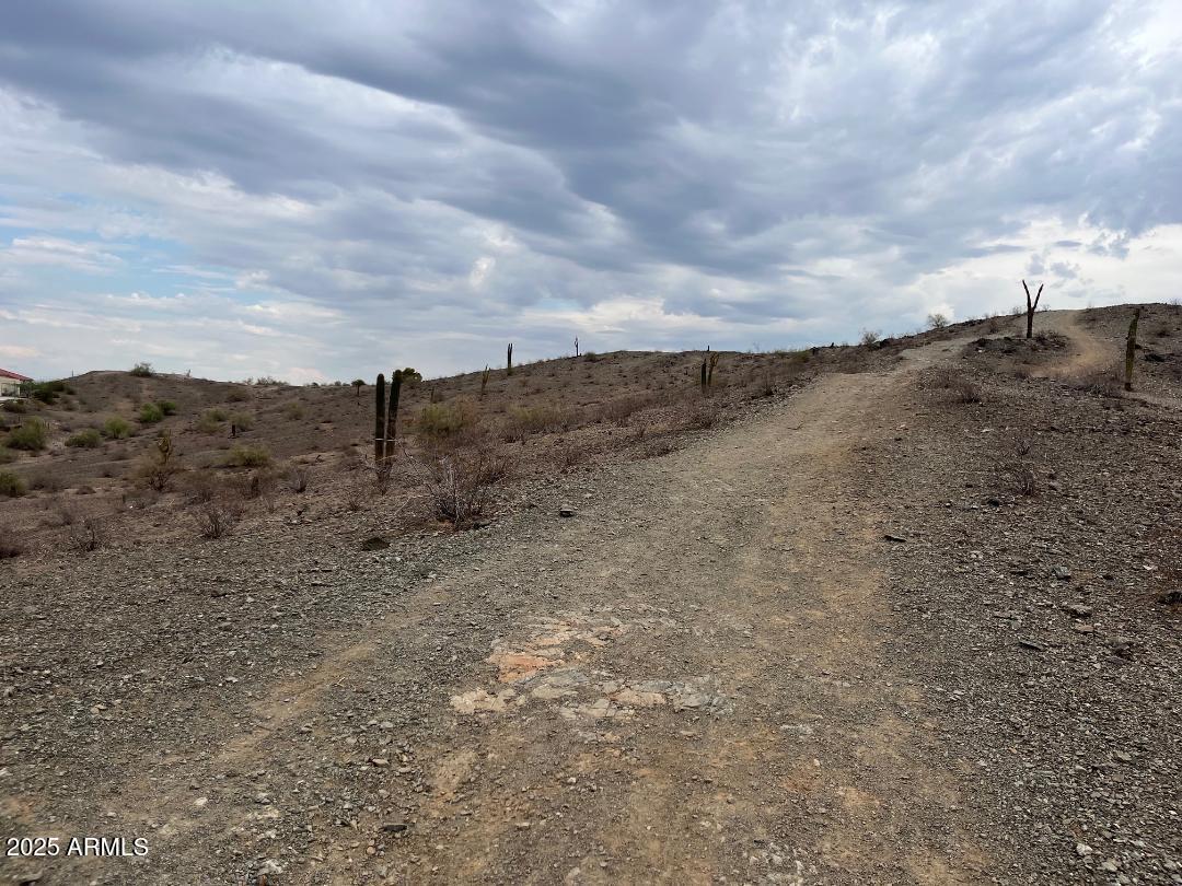 2141-2181 West Dobbins Road, Unit 4 5 6 7 8 Phoenix, AZ 85041 - Photo 9 of 10 Walk up this path to the top