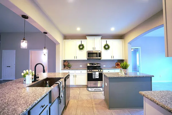 $359,900 | 704 Shadow Bend, Richwood, TX 77531