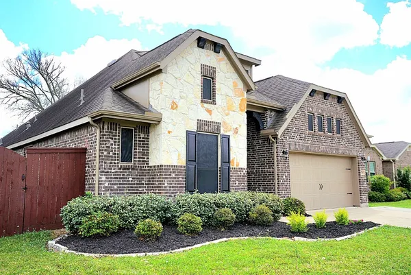 $359,900 | 704 Shadow Bend, Richwood, TX 77531