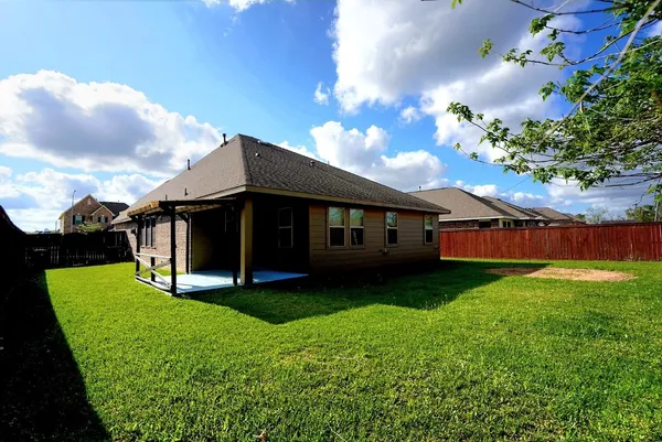 $359,900 | 704 Shadow Bend, Richwood, TX 77531