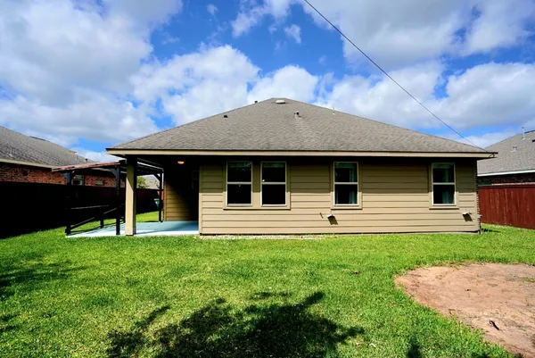 $359,900 | 704 Shadow Bend, Richwood, TX 77531