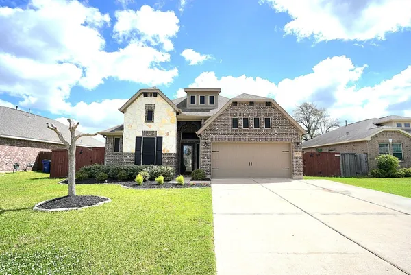 $359,900 | 704 Shadow Bend, Richwood, TX 77531