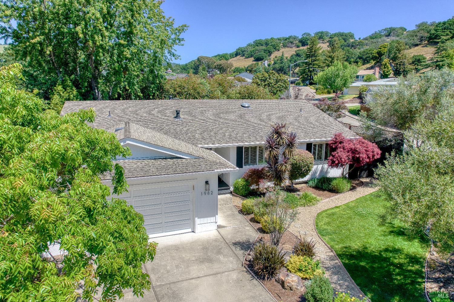1982 Benton Lane Novato, CA 94945 - Photo 25 of 26