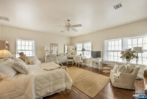$997,500 | 500 Blue Hill Terrace, Franklin Lakes, NJ 07417