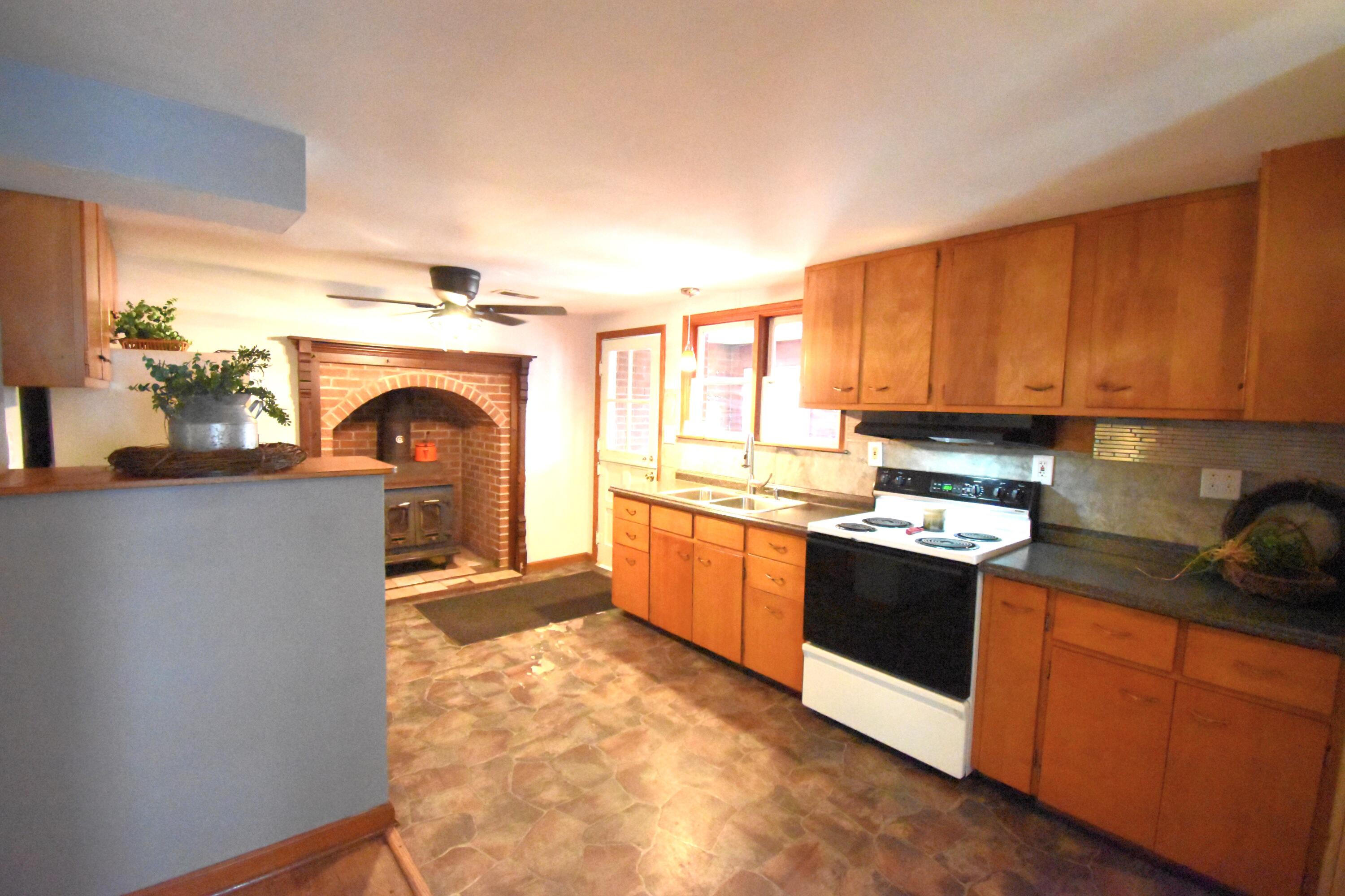 829 West Washington Street Rensselaer, IN 47978 - Photo 13 of 37 3000x2000