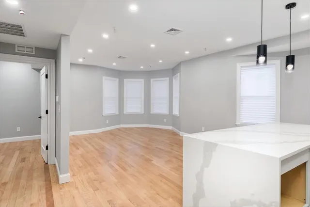 $4,900 | 755 Boylston Street, Unit 3, Brookline, MA 02467