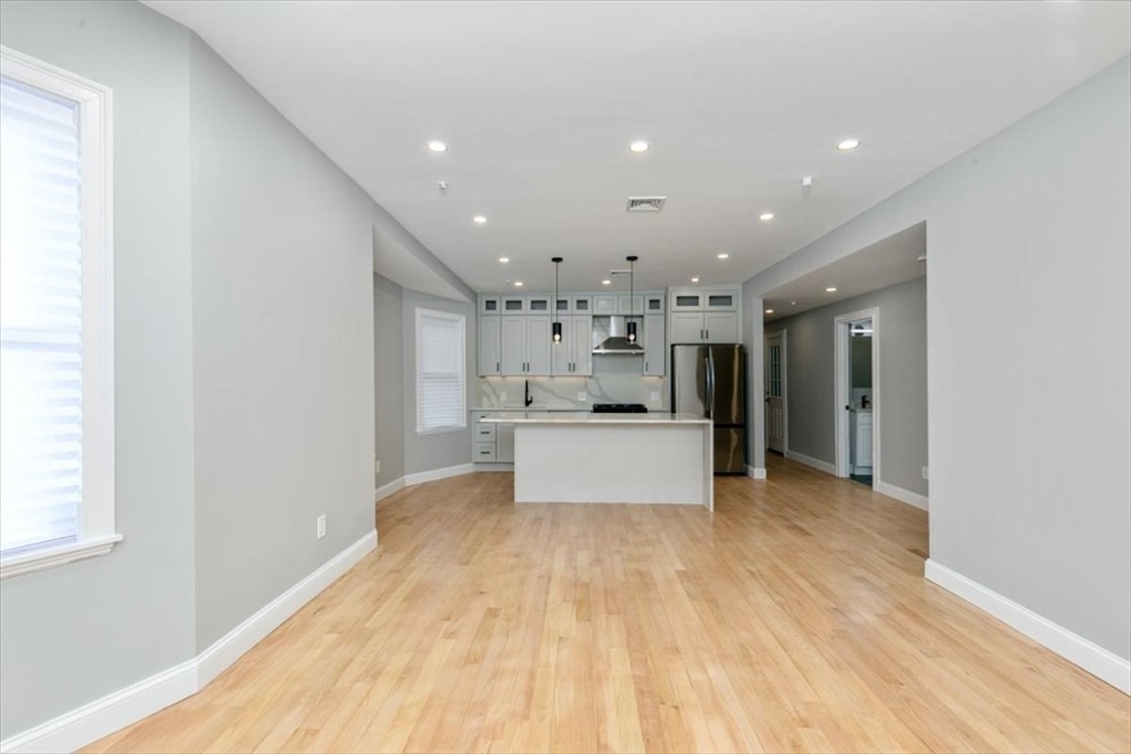 755 Boylston Street, Unit 3 Brookline, MA 02467 - Photo 9 of 26