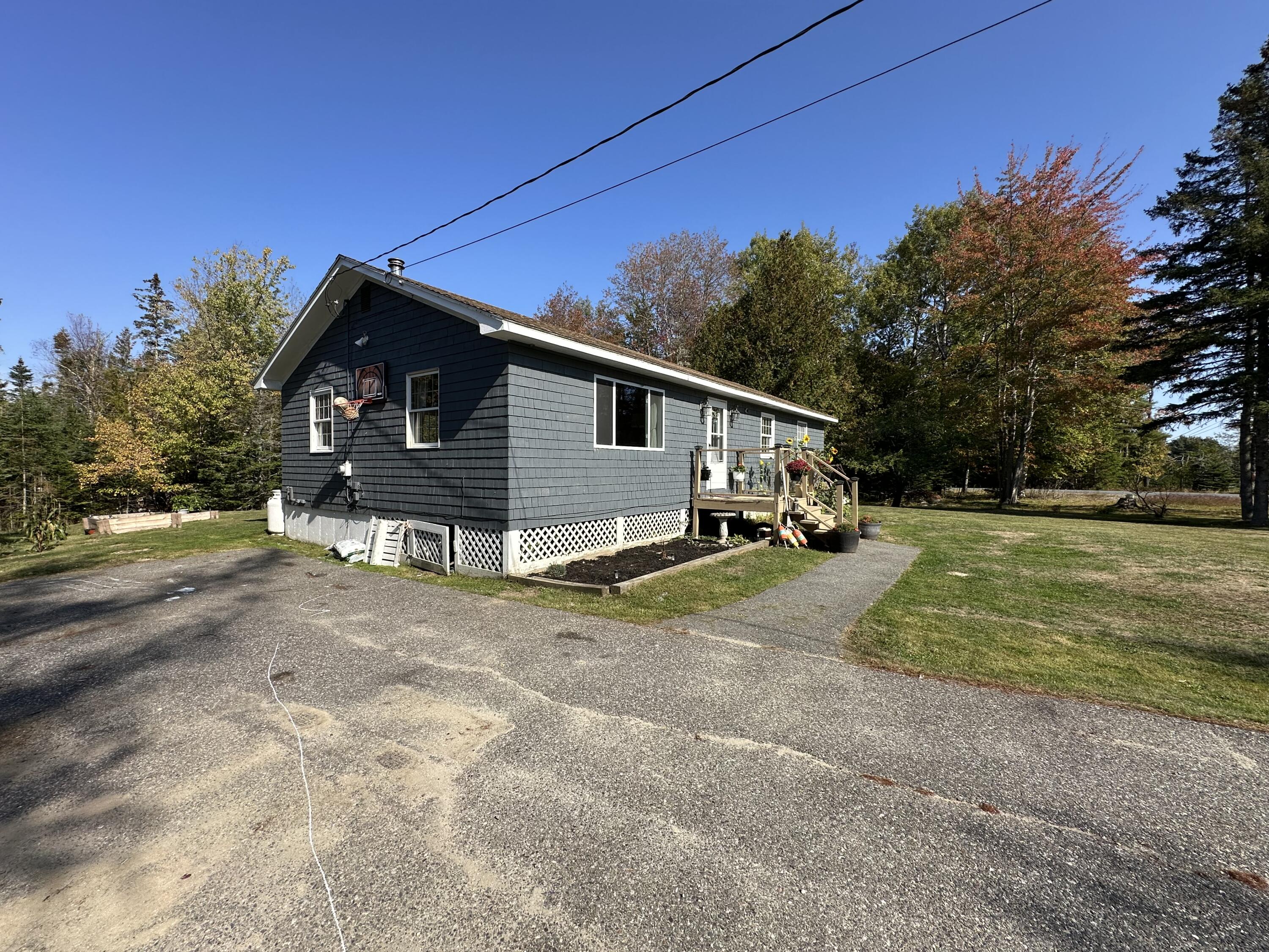 264 Cross Road Hancock, ME 04640 - Photo 24 of 28 Side of Home