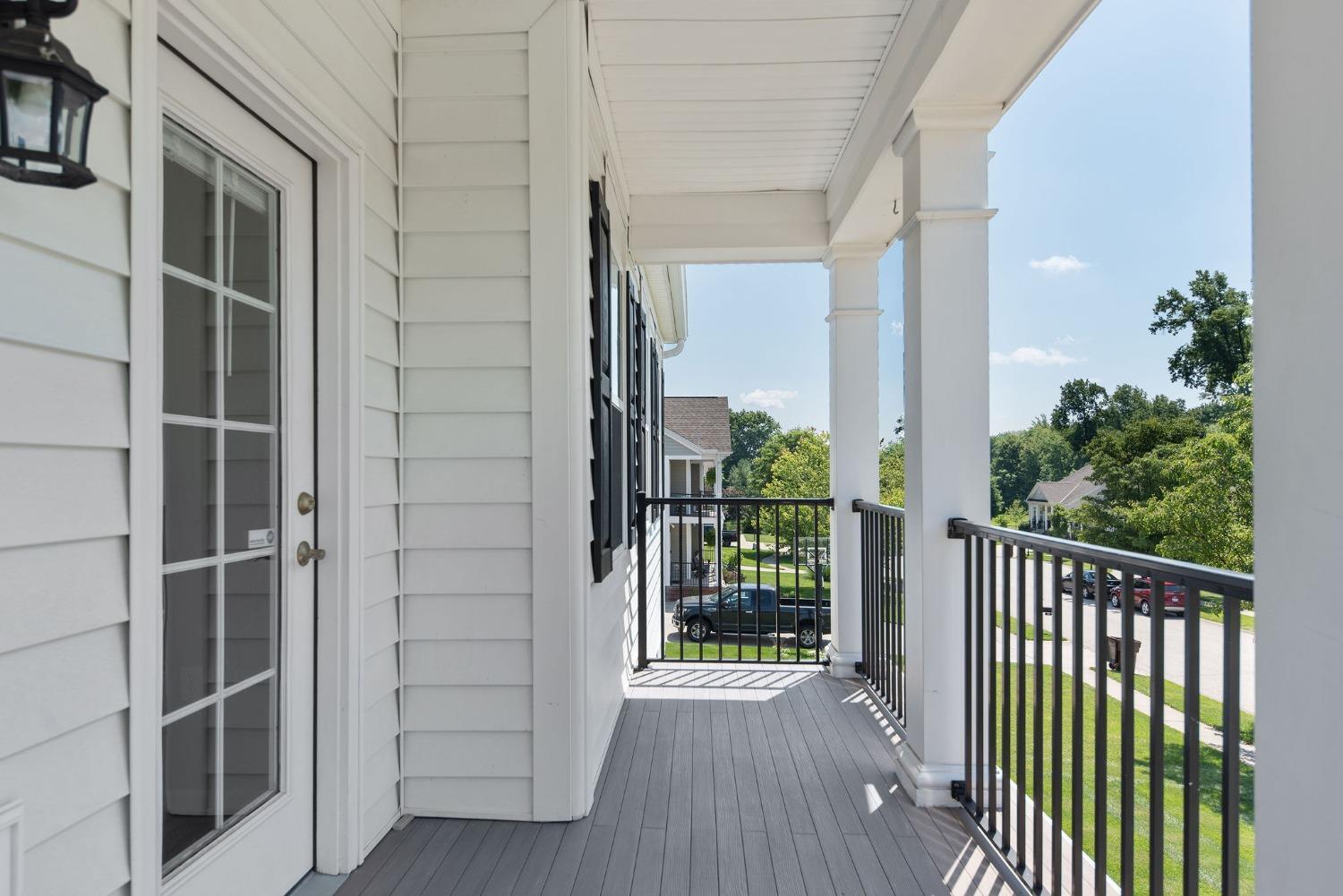 692 Hyacinth Road Cincinnati, OH 45245 - Photo 23 of 41