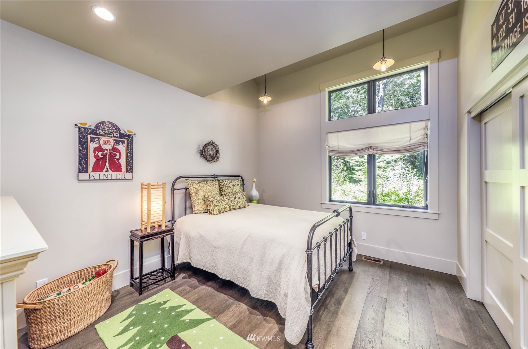 7765 Springridge Road Northeast Bainbridge Island, WA 98110 - Photo 14 of 21 Gallery Image 14