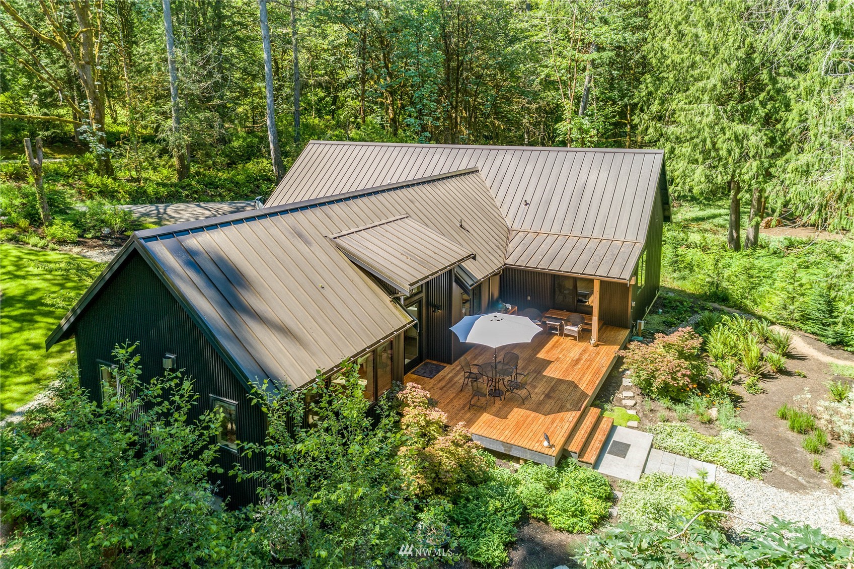 7765 Springridge Road Northeast Bainbridge Island, WA 98110 - Photo 2 of 21 Gallery Image 2