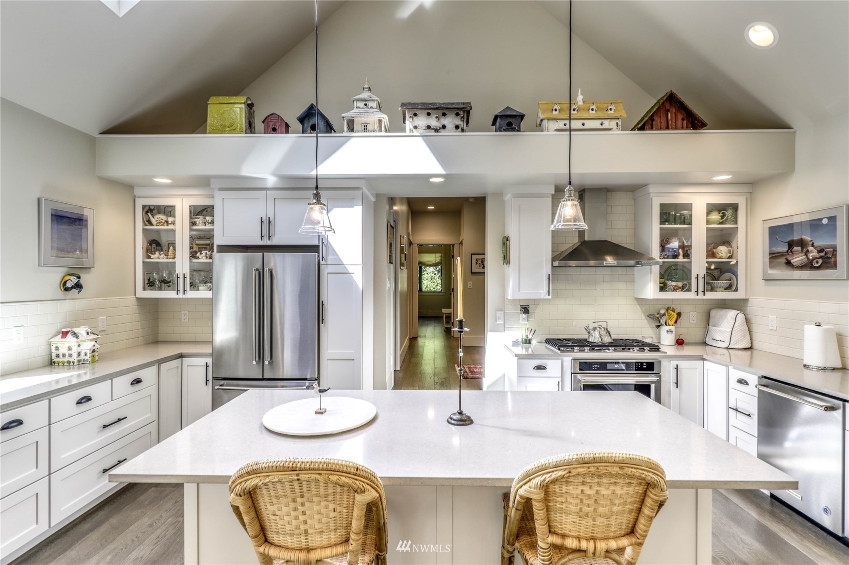 7765 Springridge Road Northeast Bainbridge Island, WA 98110 - Photo 9 of 21 Gallery Image 9