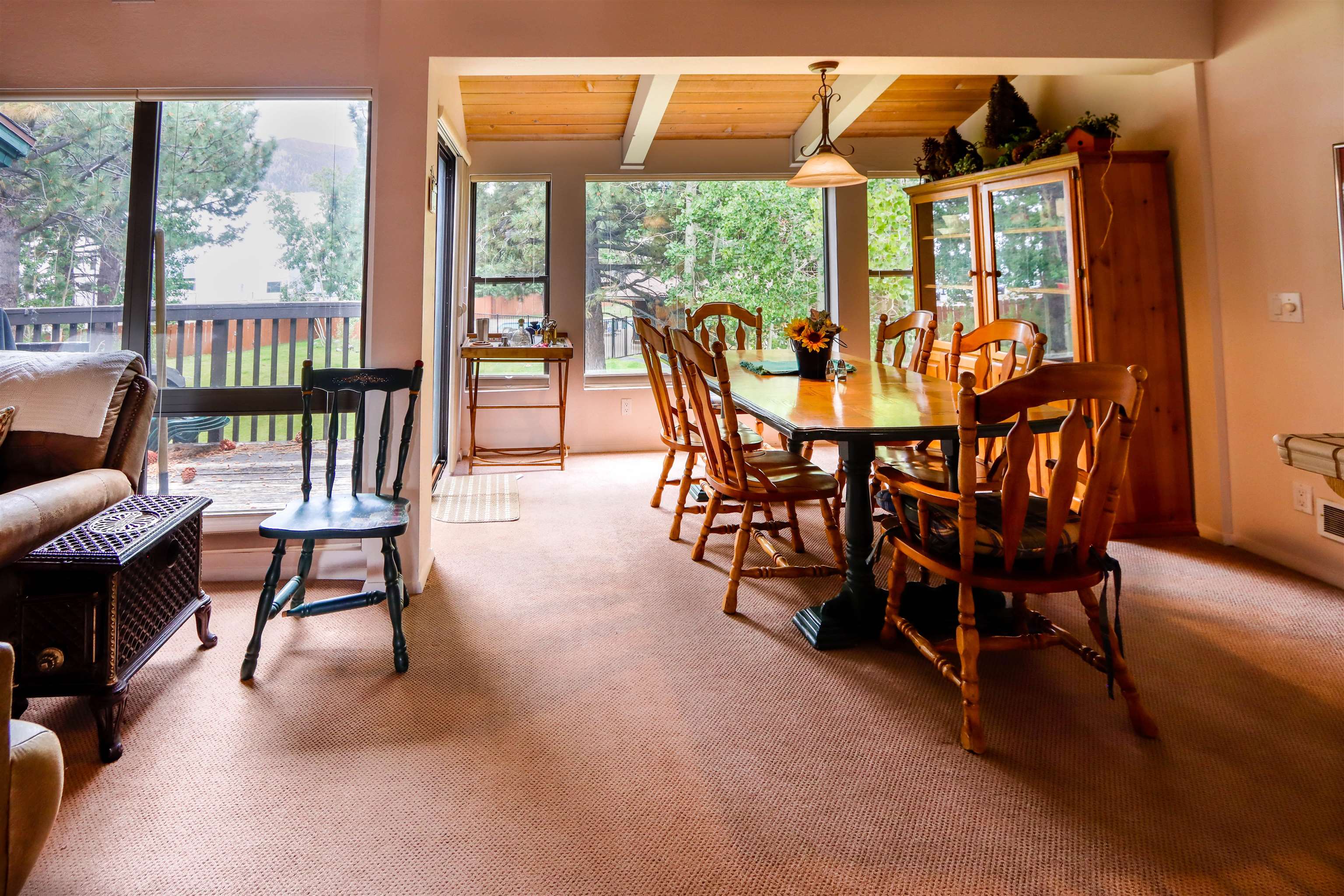 3199 Chateau Road, Unit 20 Mammoth Lakes, CA 93546 - Photo 13 of 37 Gallery Image 13