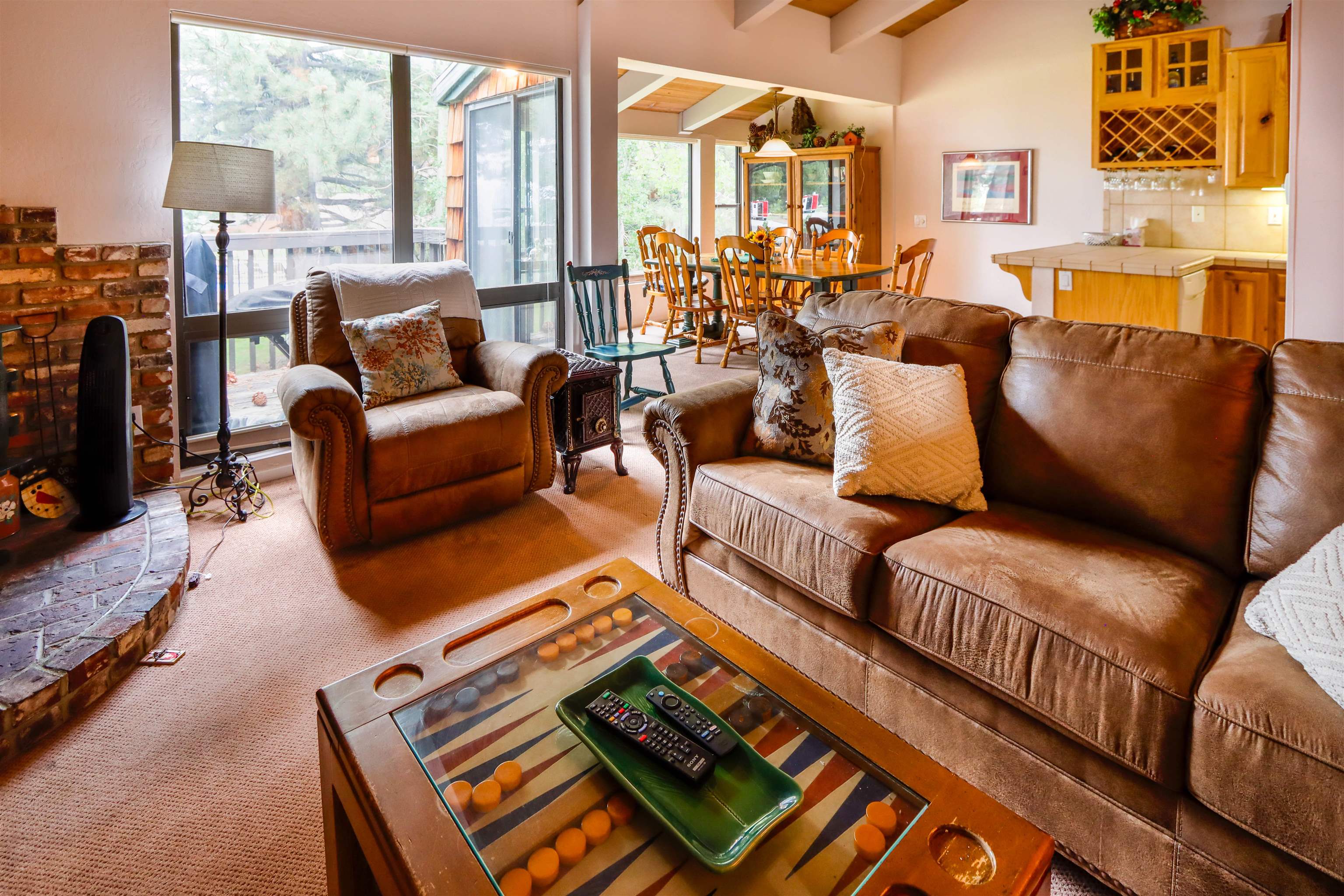 3199 Chateau Road, Unit 20 Mammoth Lakes, CA 93546 - Photo 3 of 37 Gallery Image 3
