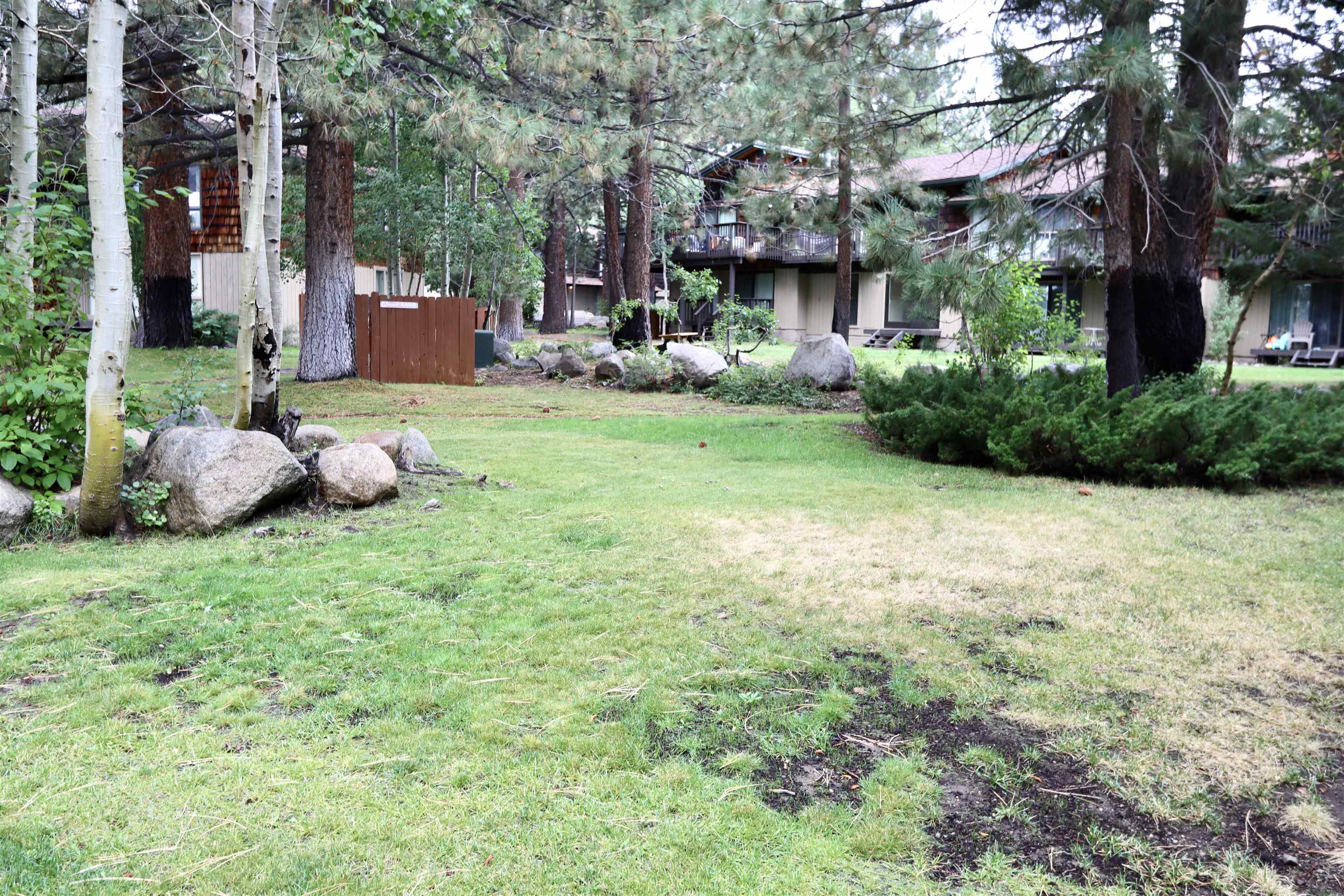 3199 Chateau Road, Unit 20 Mammoth Lakes, CA 93546 - Photo 36 of 37 Gallery Image 36