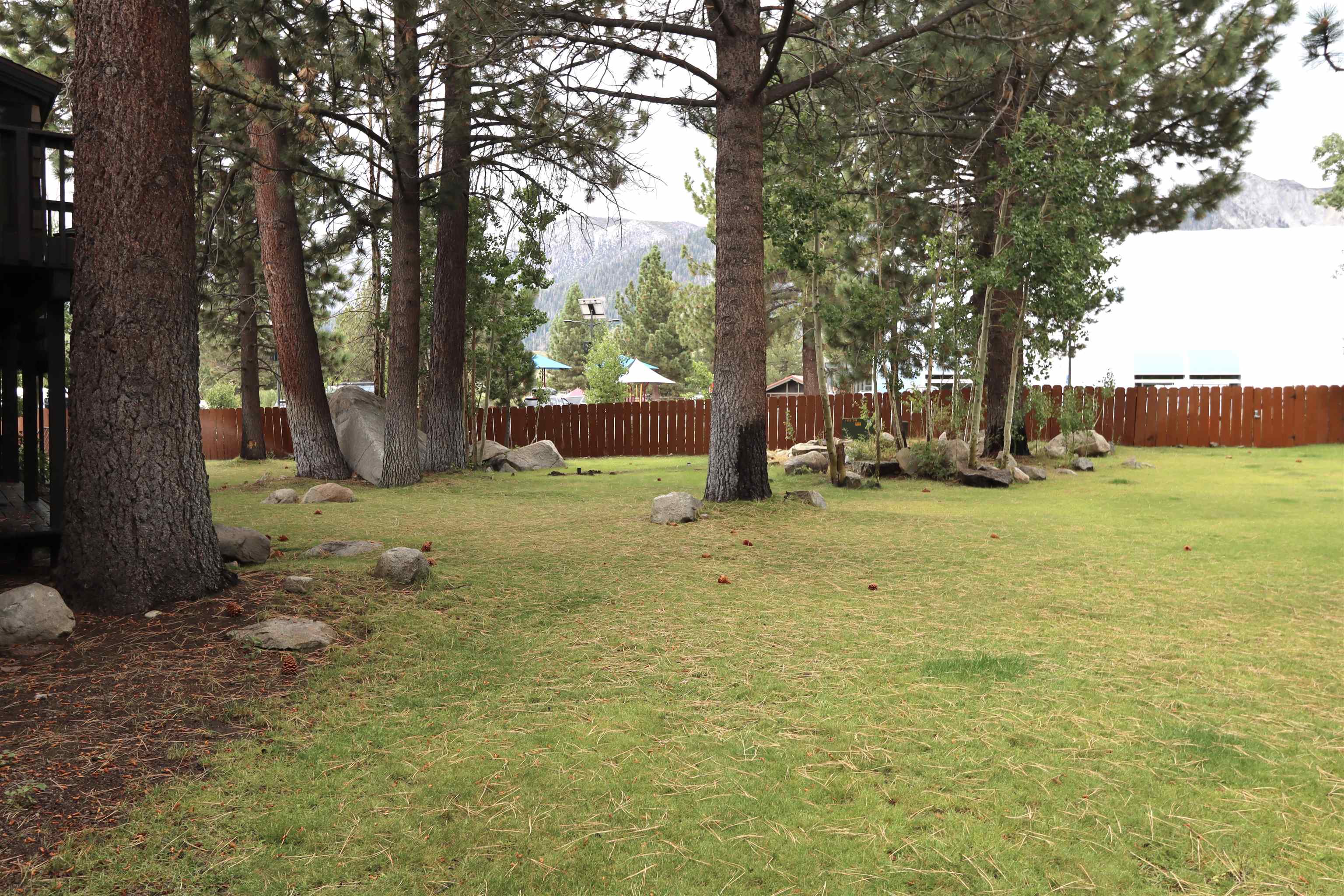 3199 Chateau Road, Unit 20 Mammoth Lakes, CA 93546 - Photo 37 of 37 Gallery Image 37