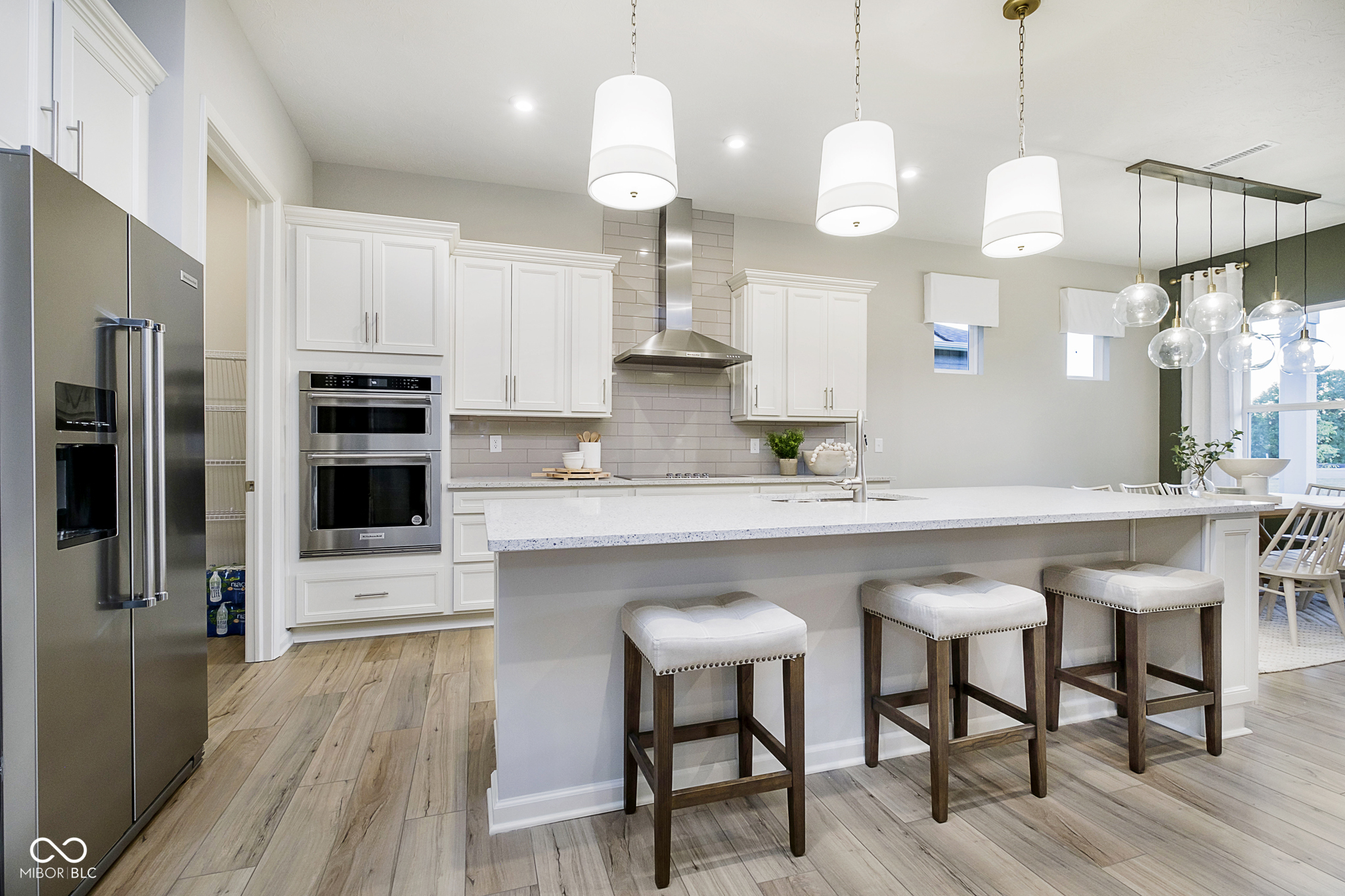 3201 Balsamroot Road Greenwood, IN 46143 - Photo 4 of 35