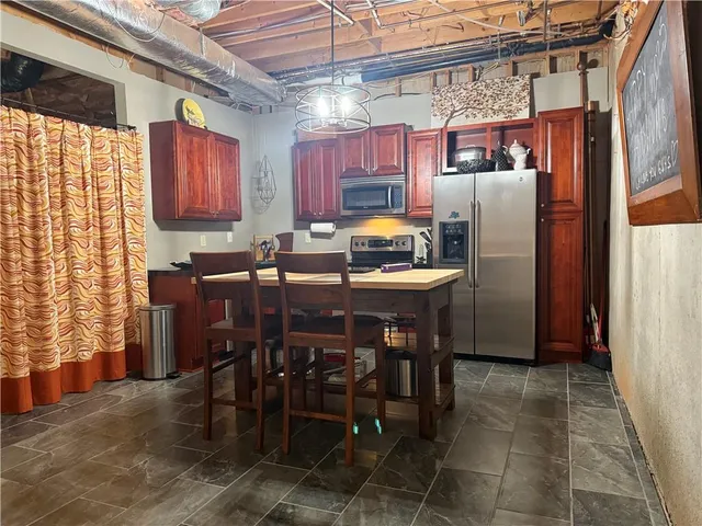 $2,500 | 4225 Burns Heritage Trail, Unit BSMT, Roswell, GA 30075