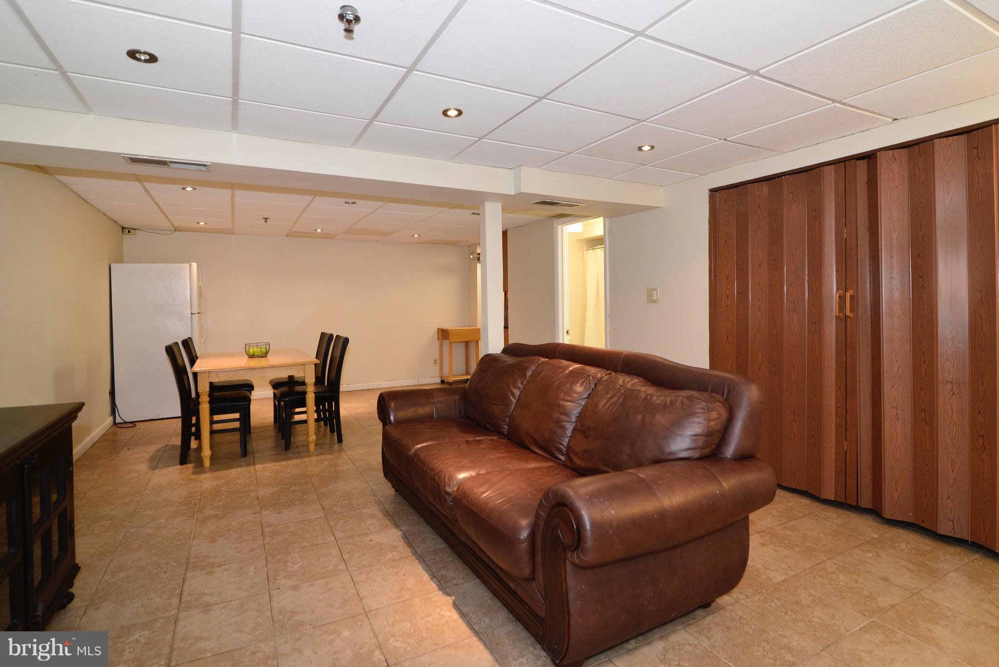 2333 Old Trail Drive Reston, VA 20191 - Photo 25 of 30 Bedroom/In-Law Suite/Family Room