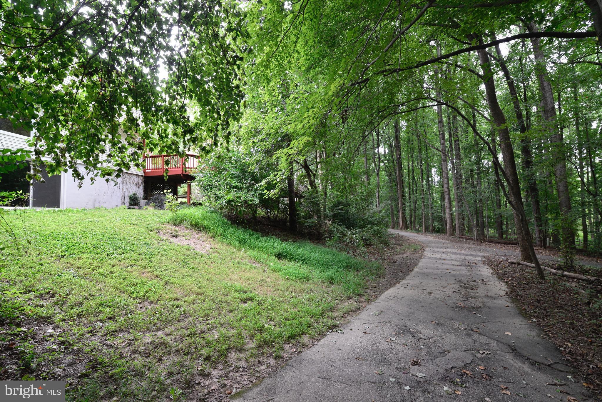 2333 Old Trail Drive Reston, VA 20191 - Photo 29 of 30 Exterior (Rear)