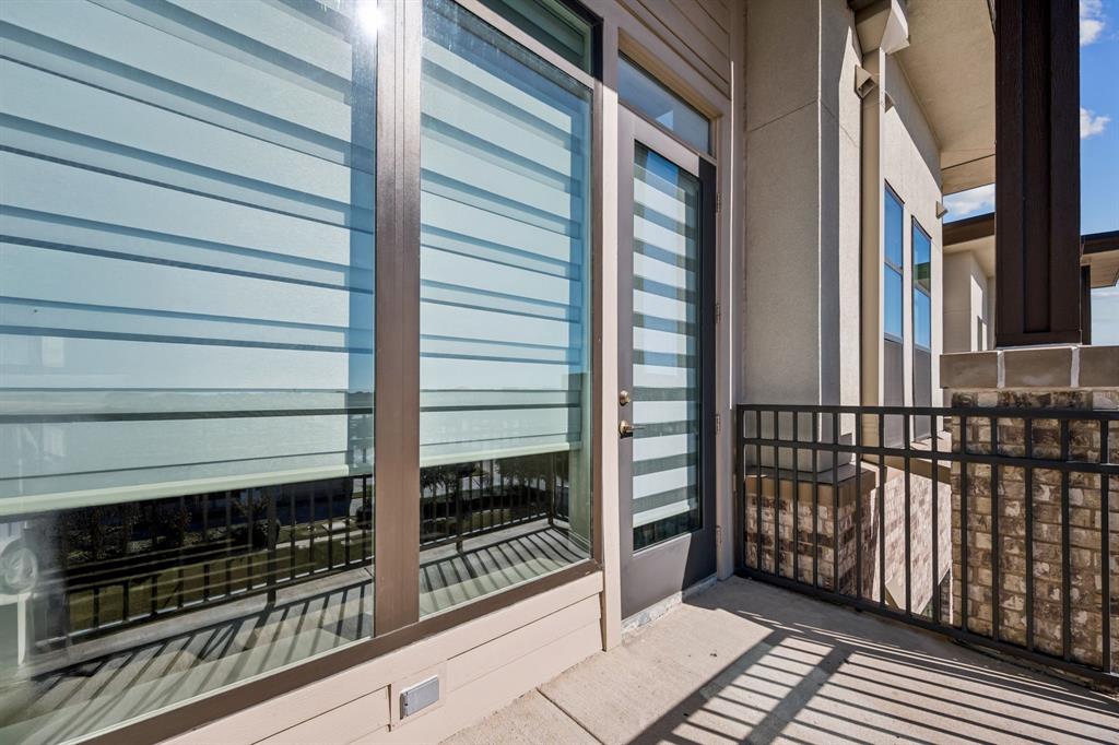 2700 Old Denton Road, Unit 4451 Carrollton, TX 75007 - Photo 24 of 38 a view of a balcony