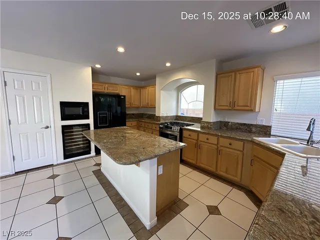 $2,975 | 10985 Fintry Hills Street, Las Vegas, NV 89141