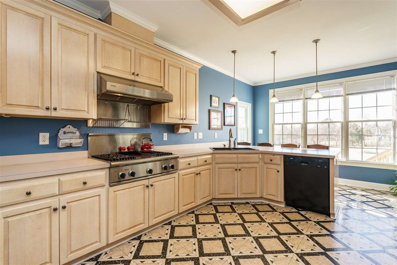 904 Windrow Lane Raleigh, NC 27603 - Photo 7 of 25 Kitchen