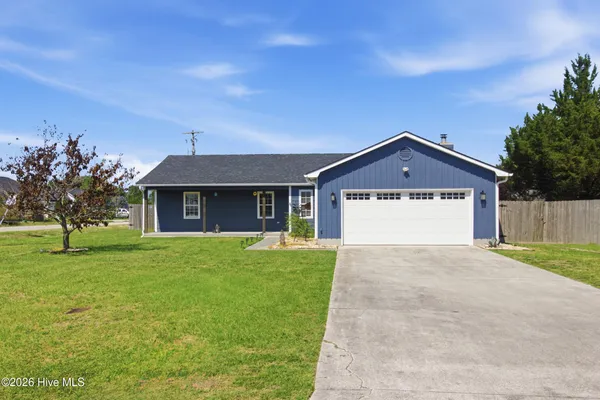 $269,000 | 426 Oregon Trail, Hubert, NC 28539