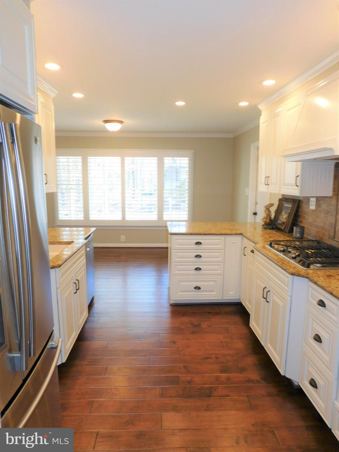2400 Paddock Lane Reston, VA 20191 - Photo 8 of 47 Great flooring