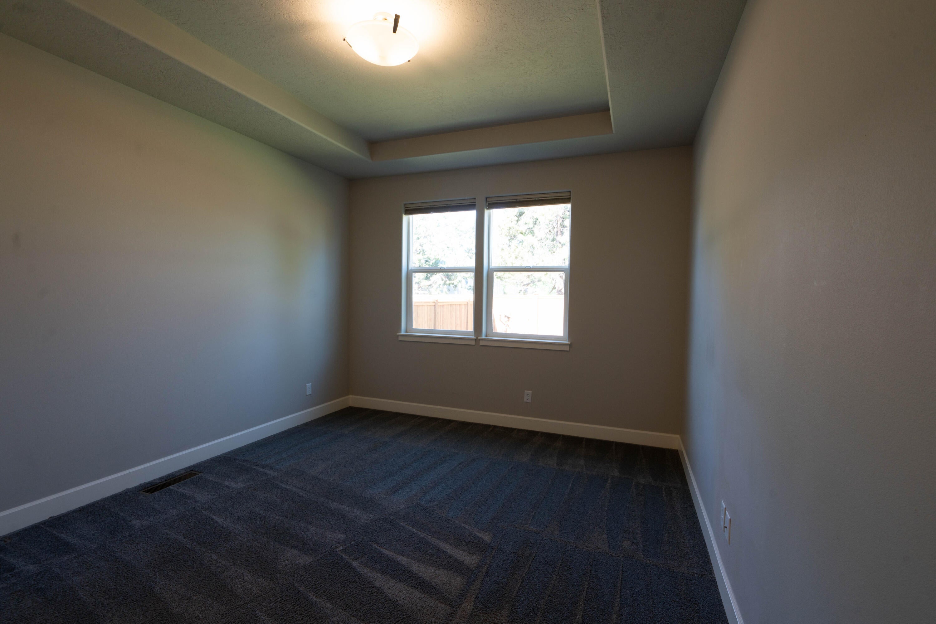 535 Northwest Rimrock Drive Redmond, OR 97756 - Photo 21 of 42 21