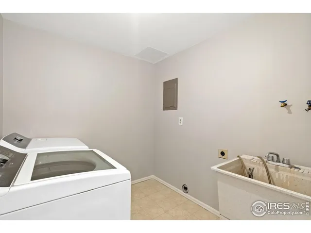 a view of backyard of house