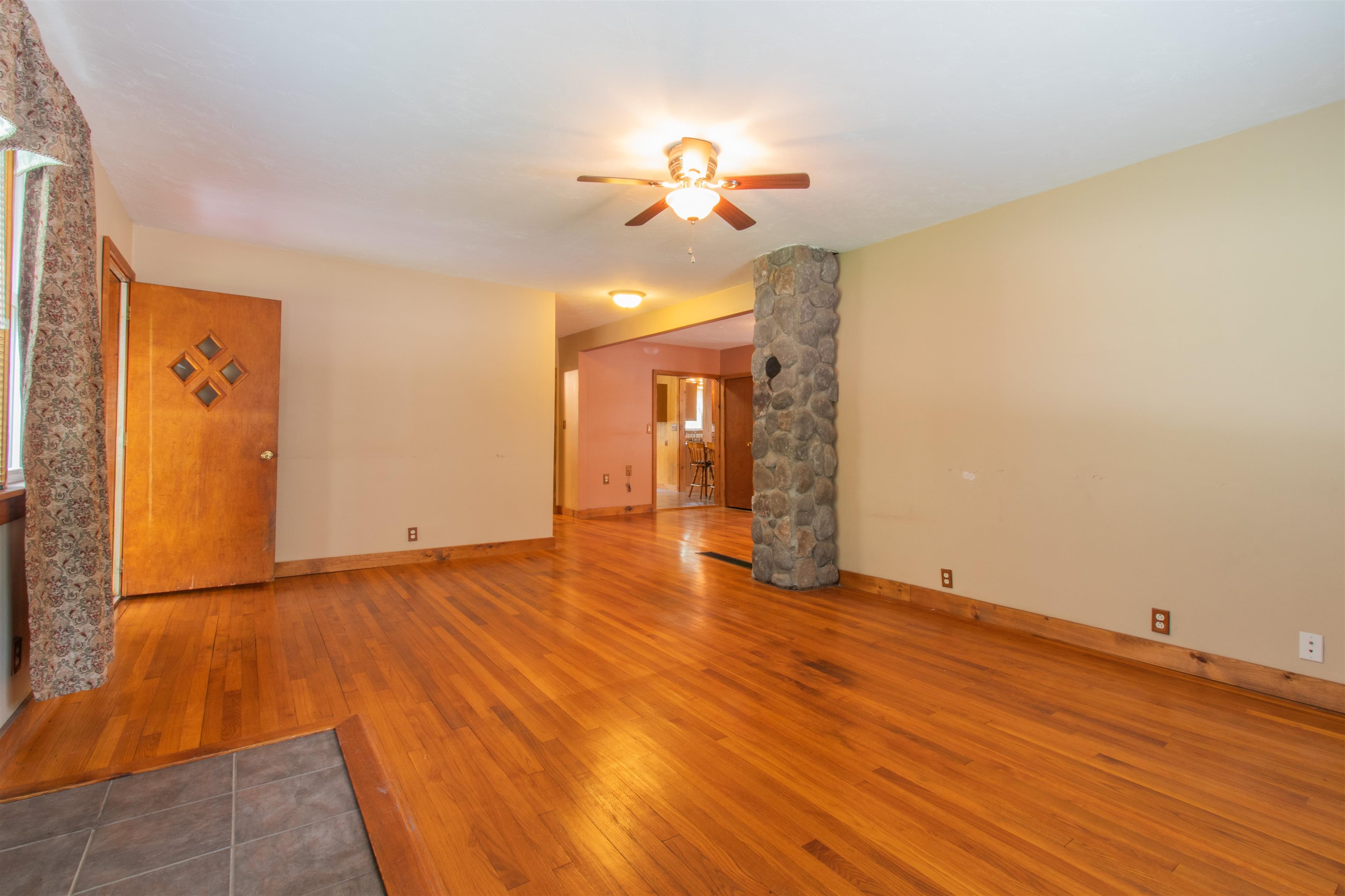 60 Robinson Road Hudson, NH 03051 - Photo 14 of 45 Gallery Image 14